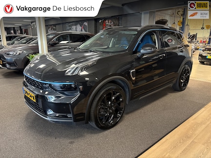 Lynk & Co 01 0