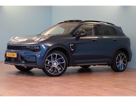 Lynk & Co 01 0