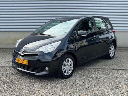 Toyota Verso-S 0