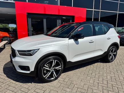 Volvo XC40 0
