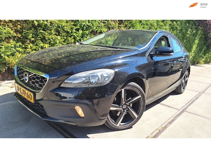 Volvo V40 Cross Country 0