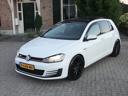 Volkswagen Golf 0