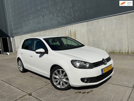 Volkswagen Golf 0