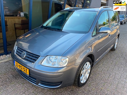 Volkswagen Touran 0