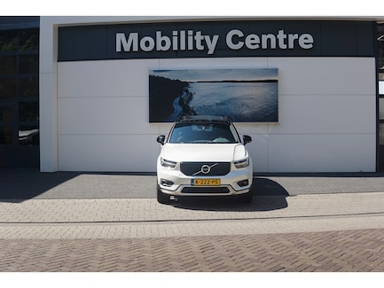 Volvo XC40 0