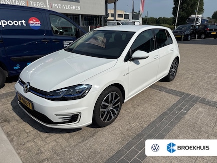 Volkswagen E-Golf 0