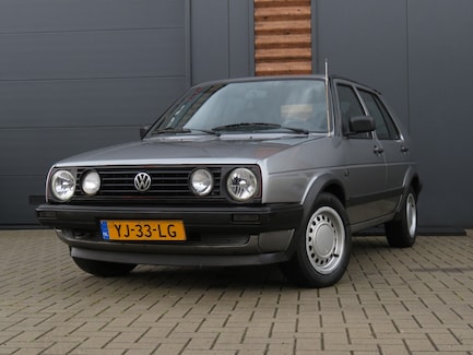 Volkswagen Golf 0