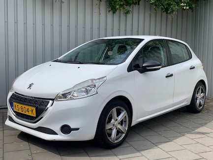 Peugeot 208 0