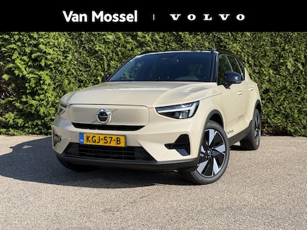 Volvo EX40 0