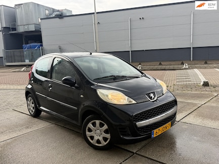 Peugeot 107 0