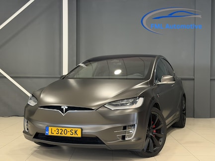 Tesla Model X 0