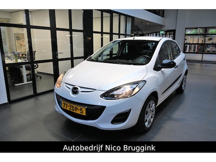 Mazda 2 0