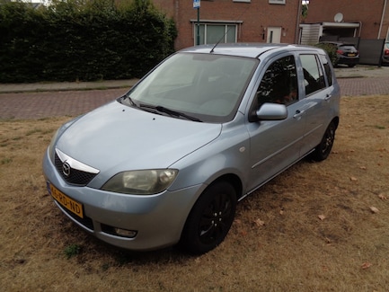 Mazda 2 0