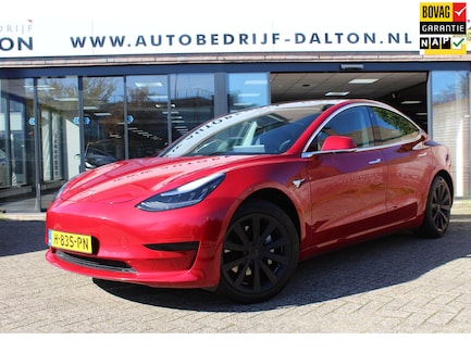 Tesla Model 3 0