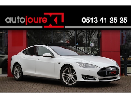Tesla Model S 0