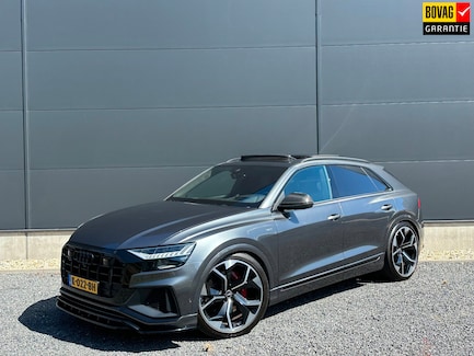 Audi SQ8 0