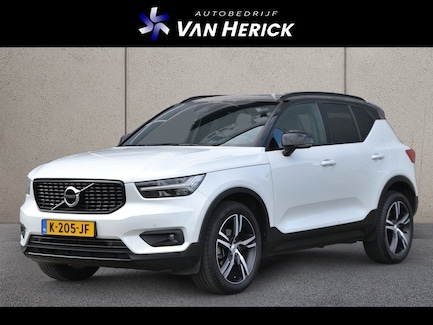 Volvo XC40 0