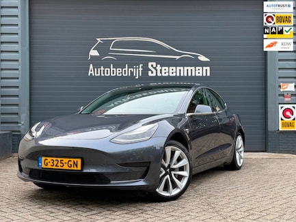 Tesla Model 3 0