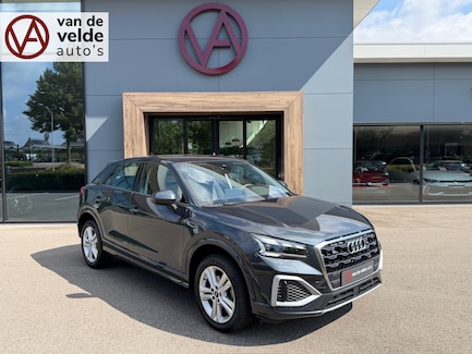 Audi Q2 0