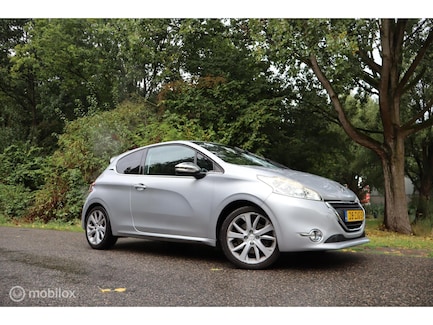 Peugeot 208 0