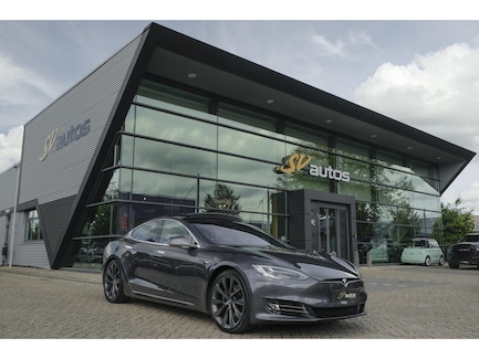 Tesla Model S 0