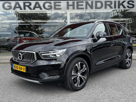 Volvo XC40 0