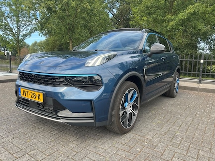 Lynk & Co 01 0