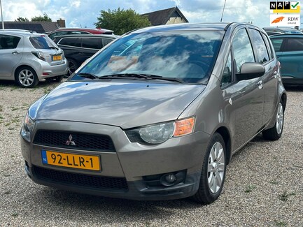 Mitsubishi Colt 0