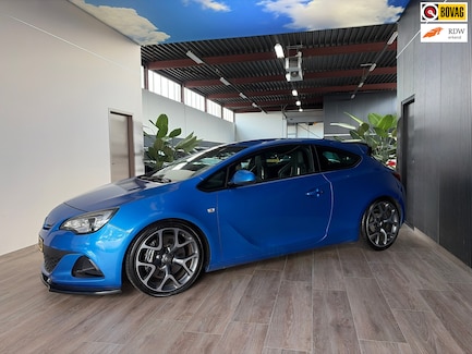 Opel Astra 0
