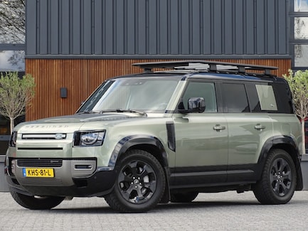 Land Rover Defender 0
