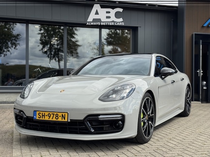 Porsche Panamera 0