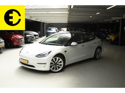 Tesla Model 3 0