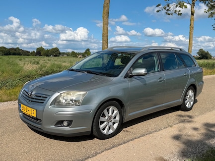 Toyota Avensis 0