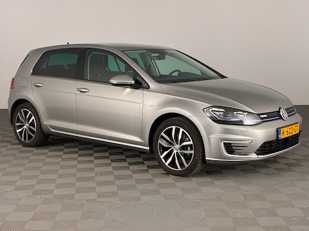 Volkswagen E-Golf 0