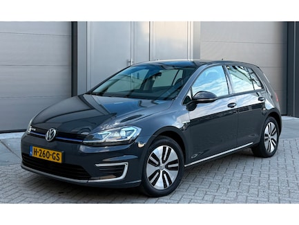 Volkswagen E-Golf 0