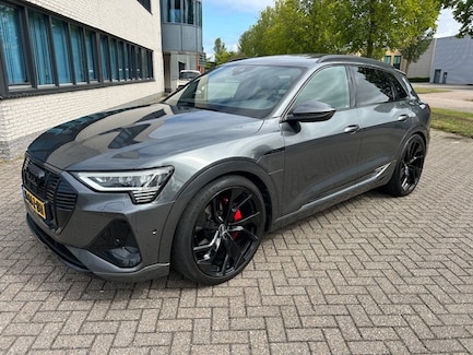Audi E-tron 0