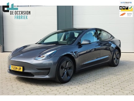 Tesla Model 3 0