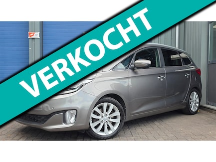 Kia Carens 0