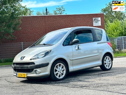 Peugeot 1007 0