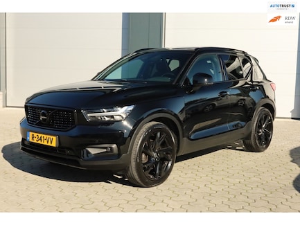 Volvo XC40 0