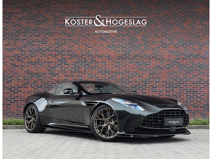 Aston Martin DB12 0