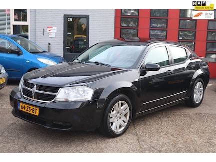 Dodge Avenger 0