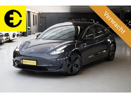 Tesla Model 3 0