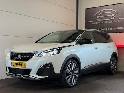 Peugeot 5008 0