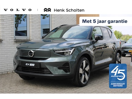 Volvo EX40 0