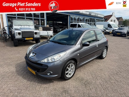 Peugeot 206+ 0
