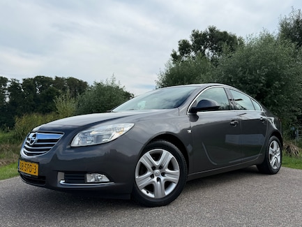 Opel Insignia 0