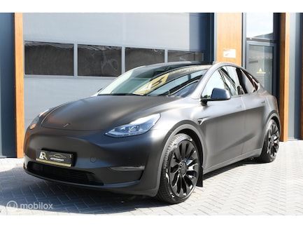Tesla Model Y 0