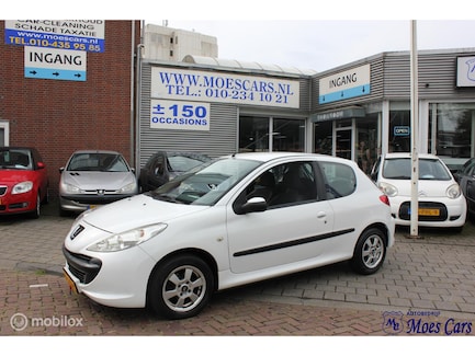 Peugeot 206+ 0