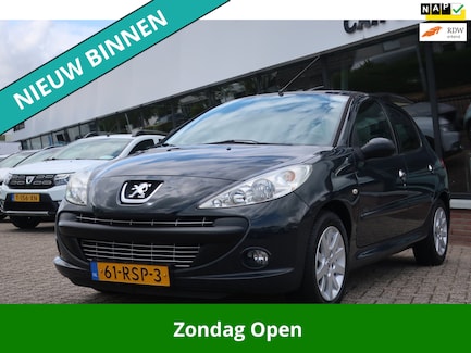 Peugeot 206+ 0